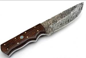 Outil utilitaire à lame fixe en acier Damas sur mesure, robuste, avec manche ergonomique en bois profilé. - Product Image 4