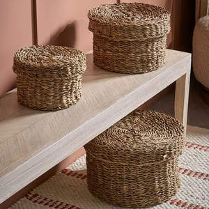 Ensemble de 3 paniers ronds en herbe avec couvercles, paniers de rangement faits à la main, vente en gros, écologiques, fabriqués au Vietnam - Product Image 1