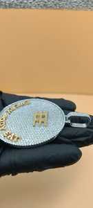 Pendentif personnalisé de luxe pour homme, style hip-hop, serti de diamants Moissanite VVS, bicolore, avec initiales en argent 925, idéal pour les cadeaux - Product Image 5