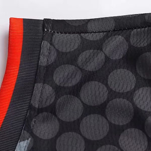 Nueva Llegada: Uniformes de Baloncesto Sublimados Unisex, 100% Poliéster, Tallas Grandes, Ropa de Equipo Personalizable, Conjunto de Camiseta y Pantalones Cortos - Product Image 3