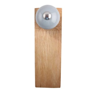 Cintres en bois haut de gamme pour garde-robe d'hôtel de luxe, personnalisation de la marque - Product Image 3