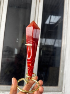 RAIS AGATE Baguette de cristal de cornaline rouge polie, pierre de décoration d'intérieur, outil d'énergie curative du Gujarat - Product Image 3