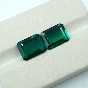 พลอยมรกตเพาะเลี้ยงคู่: รูปทรงคุชชั่นสีเขียว 5 กะรัต, ขนาด 10x8 มม. - Product Image 4