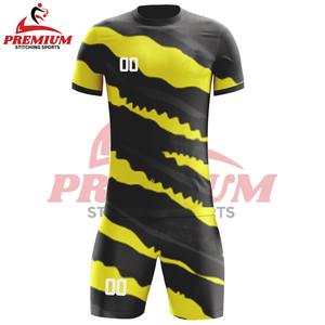 Maillots de football OEM en gros, design personnalisé, short 100% polyester, maillot de sublimation personnalisable, séchage rapide - Product Image 2
