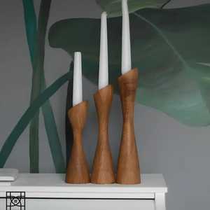 Juego de Portavelas Cónicos de Madera Geométricos Minimalistas Nórdicos, Candelabros Abstractos Hechos a Mano de Haya, Centro de Mesa Moderno - Product Image 4