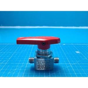 Vanne à boisseau sphérique Swagelok SS-44S6 en acier inoxydable, utilisée comme pièce détachée pour équipement semi-conducteur Legacy - Product Image 6