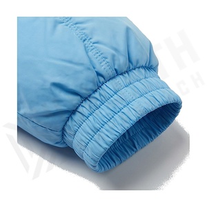 เสื้อแจ็คเก็ตมีฮู้ดสำหรับผู้หญิงฤดูหนาวแบบสั้นแขนยาวเต็มตัวกันลมไส้โพลีเอสเตอร์สีทึบปิดด้วยซิป - Product Image 6