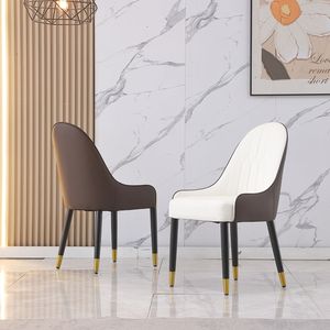 Ensemble de 2 chaises de salle à manger avec pieds en métal blanc et marron, en cuir PU, meubles durables et élégants - Product Image 1