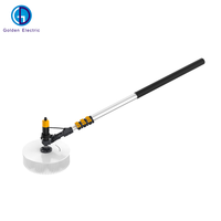 Brosse de nettoyage de panneaux solaires à tête unique avec perche télescopique 3,5m 5,5m 7,5m pour le lavage de modules photovoltaïques