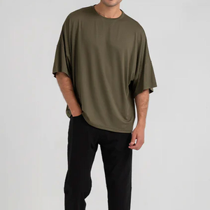 Camiseta de Hombre Oversize Verde Oliva, Manga Corta, Cuello Redondo, Casual, Tejida, Color Sólido, Corte Holgado, Largo Regular - Product Image 5