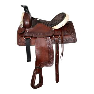 Sillas de montar europeas de cuero estilo vintage para carreras de caballos, personalizables con grabado, de diseño ligero y resistentes al agua, en venta. - Product Image 1