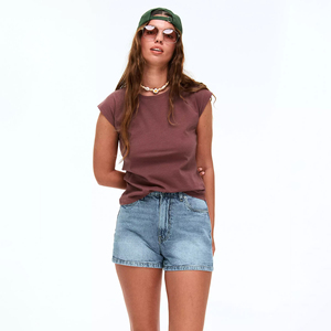 Camiseta de Manga Corta Y2K para Mujer, 100% Algodón, Logotipo Personalizado, Estilo Urbano, Look Juvenil, Top de Moda de Verano, Ropa de Mujer al por Mayor - Product Image 1