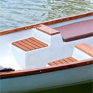 Bateau à rames Whitehall en composite et bois OMH K241 de 18 pieds pour 6 personnes, utilisation à rames et à moteur, 549,9 L x 138,9 L x 69,8 H cm - Product Image 5