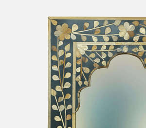 Miroir mural artisanal en argent, moderne, luxueux et éco-responsable, personnalisé, pour la décoration, en provenance d'Inde - Product Image 3