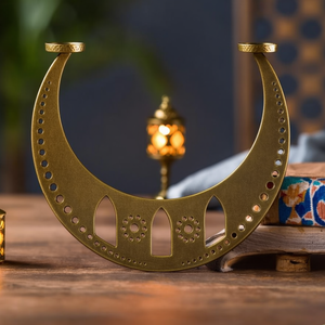 Décoration murale en métal en forme de croissant de lune - Porte-bougie de Ramadan en aluminium perforé, plaque murale de 25 cm, ton laiton, bougie portable pour l'Aïd - Product Image 3