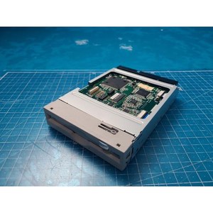 Bandeja para Disco Duro Fujitsu CA06123-B481 Usada Como Está, Piezas de Equipos Semiconductores Legados - Product Image 3