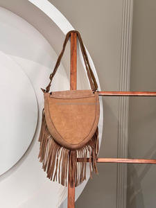 Nouveaux cheveux élégants sur peau daim fourrure cuir frange sac à bandoulière femmes parfait à la mode vente chaude en forme de baril sacs à bandoulière - Product Image 5