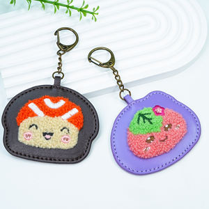 Porte-clés personnalisé en cuir Remplissage en coton Motif de dessin animé Hotsale Porte-clés fruits Porte-clés en cuir avec composants métalliques - Product Image 4