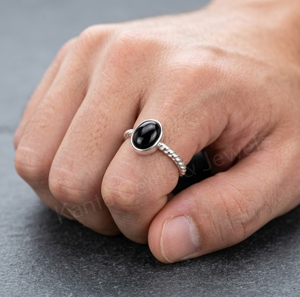 Anillo de Plata de Ley 925 con Piedra de Ónix Negra Ovalada de 6x8 mm, Joyería Fina para Dedo, Engaste de Bisel Hecho a Mano, Estilo Minimalista, Unisex - Product Image 4