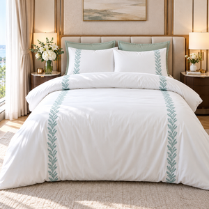 Parure de lit brodée Feuille de Sauge Charmante en Coton Blanc Doux – Housse de Couette et Taie d'Oreiller pour une Décoration de Chambre de Luxe - Product Image 1