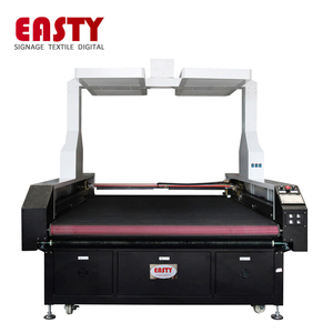 Machine de découpe de tissus non tissés, machine de découpe laser d'échantillons de tissus, machine de découpe et de perforation de tissus en peluche - Product Image 1