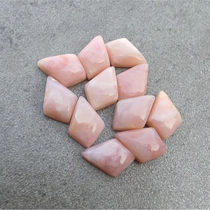 โอปอลสีชมพูธรรมชาติทรงว่าวแบบคาโบชอง หลังแบน ปรับขนาดได้ ขายส่งพลอยหลวม มีทุกขนาด - Product Image 5