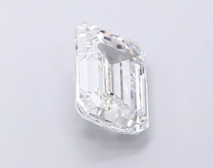 Bijoux intemporels et sophistiqués, diamant blanc de laboratoire de 1,60 carat, couleur E, pureté VVS2, taille émeraude, avec une finition d'excellente qualité. - Product Image 4