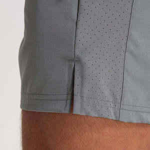 Shorts de jogging en mesh pour hommes, sublimation personnalisée, 100% polyester, taille élastique, style streetwear. - Product Image 5