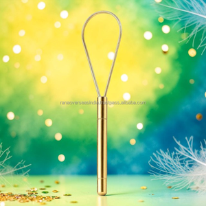 Limpiador de Lengua de Acero Inoxidable de Estilo Premium con Cabeza en Tono Dorado y Mango Cilíndrico Minimalista para el Cuidado Bucal Diario - Product Image 1