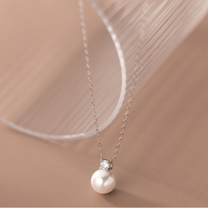 Collier en perles d'eau douce naturelles serties de diamants à quatre griffes, version coréenne, accessoire féminin polyvalent haut de gamme - Product Image 3