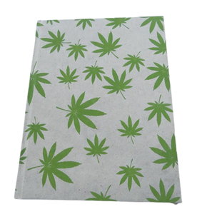 Cuaderno de Papel Reciclado Hecho a Mano con Cubierta Dura y Hojas de Cáñamo Impresas por Toda la Superficie, Sin Madera - Product Image 1