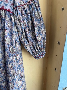 Robe maxi d'été faite à la main en coton, imprimé blocs, couleurs mélangées, broderie florale, style décontracté, robe longue pour femmes - Product Image 2