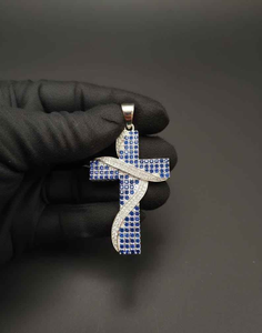 Colgante de Cruz con Zafiro Azul y Moissanita Redonda, Plata de Ley 925, Joyería Fina Religiosa, Colgantes y Dijes - Product Image 4