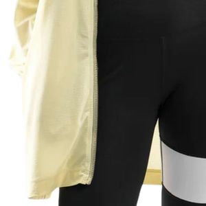 Veste de course imprimée Pacer pour femmes, couleur beige, légère, respirante, imperméable, réversible, coupe-vent de sport, fitness - Product Image 5