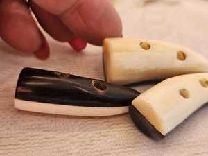 Horn <b>Toggle</b> Eco-Friendly Handmade Animal Style High Quality Buffalo Horn <b>Toggle</b> <b>Buttons</b> Polished Natural <b>Toggles</b> - Product Image 3