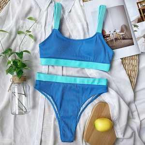 Conjunto de Bikini Acanalado Naranja para Mujer con Ribete Amarillo en Contraste, Braguita de Cintura Alta y Top Bandeau con Escote Redondo, Spandex y Poliéster - Product Image 3