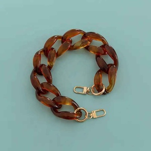 <b>Clear</b> <b>Resin</b> Chain Strap Handbag Accessory Fashion Round Link Design Gold Hardware Beige Bag Detail - Product Image 5
