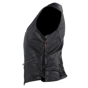 Gilet de moto en cuir pour femme personnalisé, sans manches, col en V, avec poches avant et coutures durables pour la conduite - Product Image 4