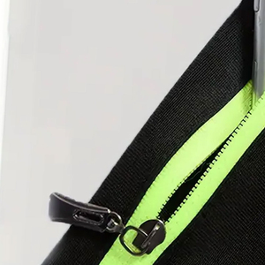 Pantalones Cortos Deportivos de Poliéster Personalizados para Hombre con Franjas Laterales de Neón, Secado Rápido, Cintura Elástica, Longitud Media, Ropa Deportiva Informal - Product Image 3