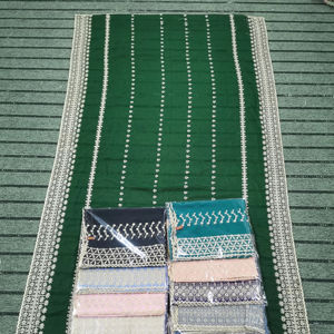 Hijab en Chiffon Géométrique Africain Vert Premium |   Écharpe et châle longs musulmans respirants pour toutes les saisons - Product Image 2