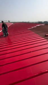 Rollo de membrana impermeabilizante de PE asequible para techos de estructura de acero en EE. UU. - Product Image 6