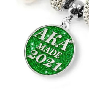   Bracelet Made2021 pour femme, élégant, couleur vert et argent, bijoux à breloques, accessoire de mode pour poignet, inspiré des sororités, de qualité supérieure - Product Image 6