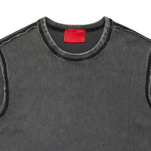 T-shirt pour garçons au design élégant et tendance, col rond, matière respirante et ajustable de haute qualité, avec personnalisation du logo. - Product Image 2