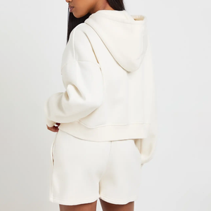 Conjunto de Sudadera con Capucha y Pantalones Cortos Plisados de Algodón Personalizado de Alta Calidad para Mujer, con Logotipo Personalizado, Dos Piezas, Informal, para Gimnasio y Entrenamiento - Product Image 6