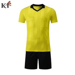 Uniforme de football respirant et léger de haute qualité pour hommes adultes, fabriqué en 100% polyester - Product Image 2