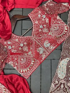 Nuevo sari de moda con bordado de lentejuelas, listo para usar, con un diseño moderno y elegante, ideal para fiestas y eventos festivos. - Product Image 4