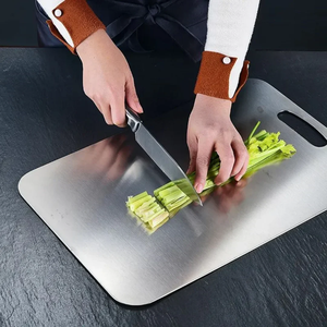Planche à découper en acier inoxydable à finition miroir, best-seller, pour couper les légumes, la viande, les fruits, etc., meilleur article de cuisine. - Product Image 6