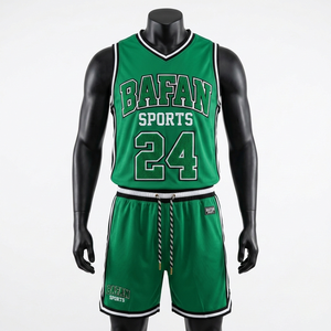 Conjunto de camiseta y pantalones cortos de baloncesto, transpirable, de malla de poliéster, uniforme verde con paneles laterales, logotipo personalizado por sublimación, para hombre. - Product Image 5