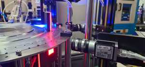Systèmes Sensovision : Machine de tri optique haute précision à disques métalliques pour vis à embase fraisée 2 kW 220 V - Product Image 4