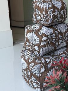 Wholesale Customized Bohemian Floral Cotton Quilted <b>Makeup</b> Bag Cosmetic Bag Logo <b>for</b> Skin Care Product <b>Storage</b> <b>for</b> Women&Girls - Product Image 4